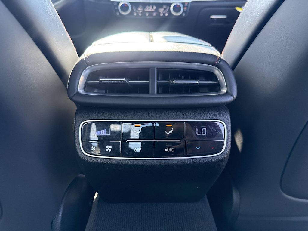 Thumbnail: 2023 Genesis G80 - 25