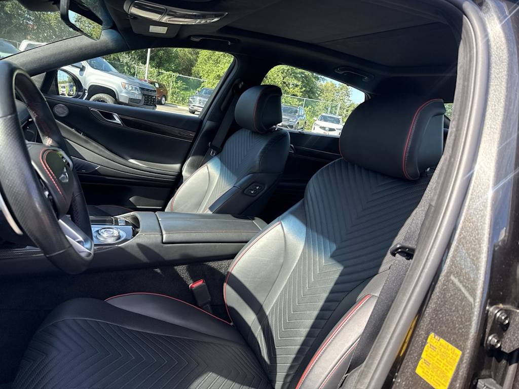 Thumbnail: 2023 Genesis G80 - 8