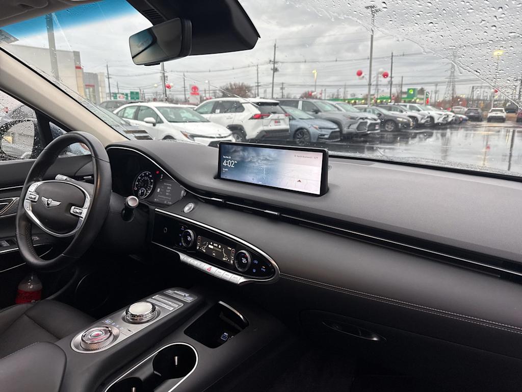 Thumbnail: 2023 Genesis GV70 - 8