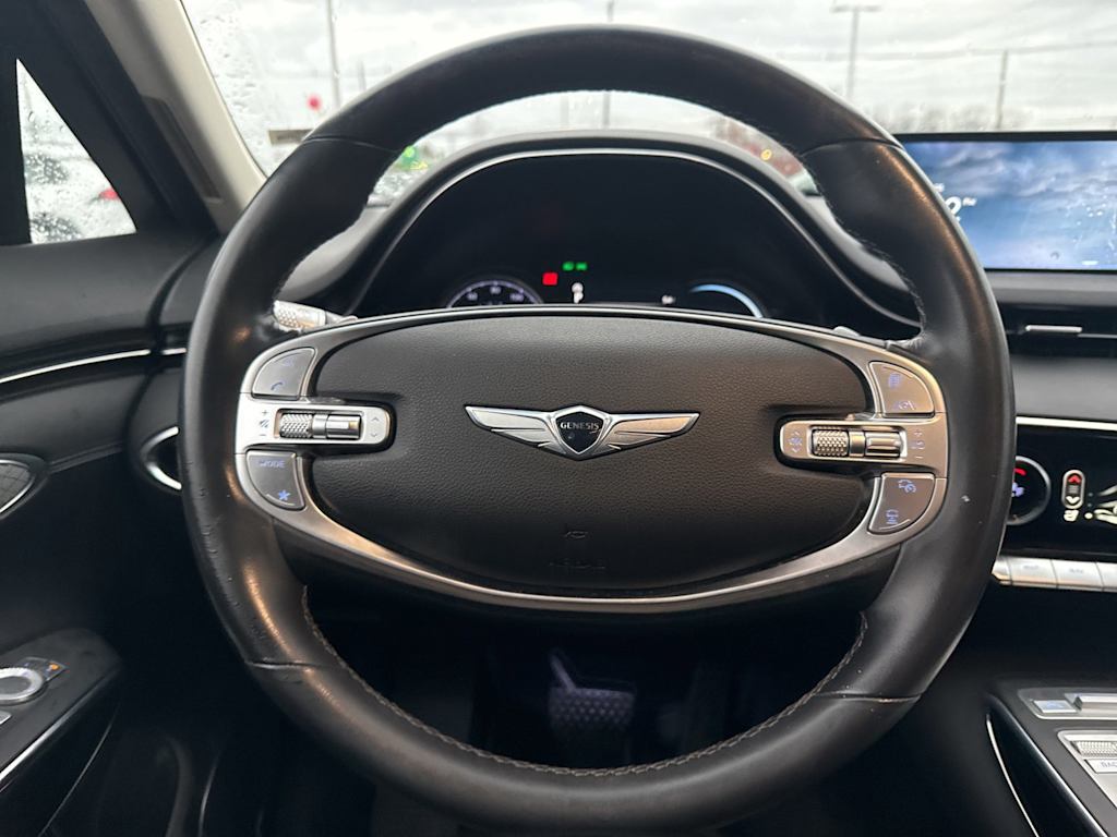 Thumbnail: 2023 Genesis GV70 - 12