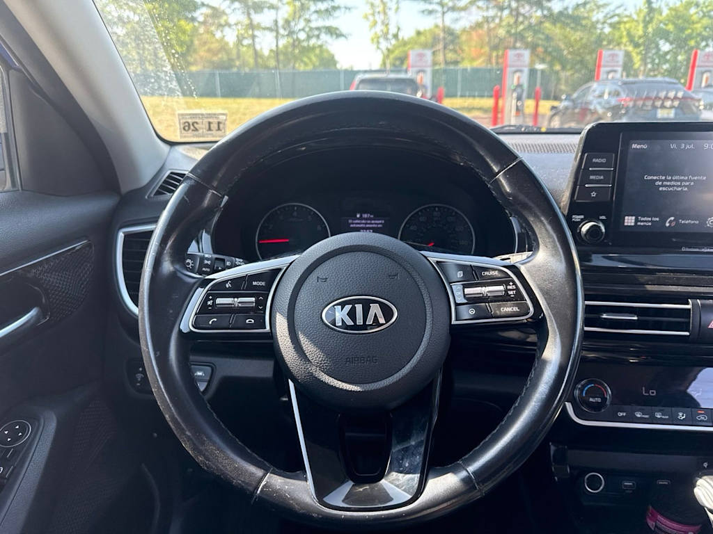 Thumbnail: 2021 Kia Seltos - 12