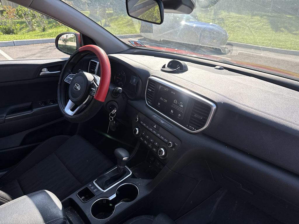 Thumbnail: 2020 Kia Sportage - 8