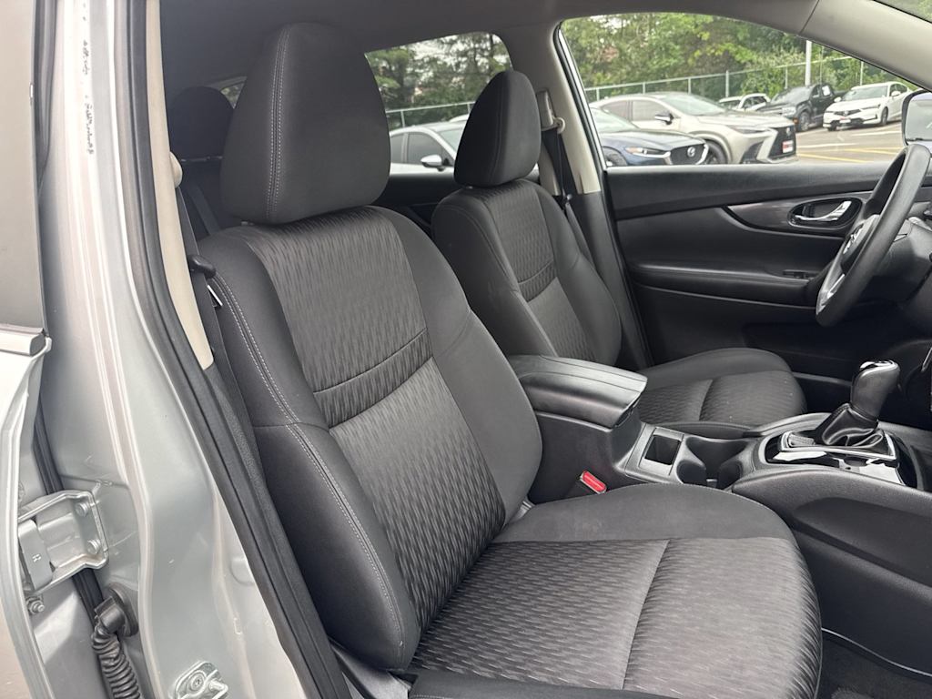 Thumbnail: 2018 Nissan Rogue - 10