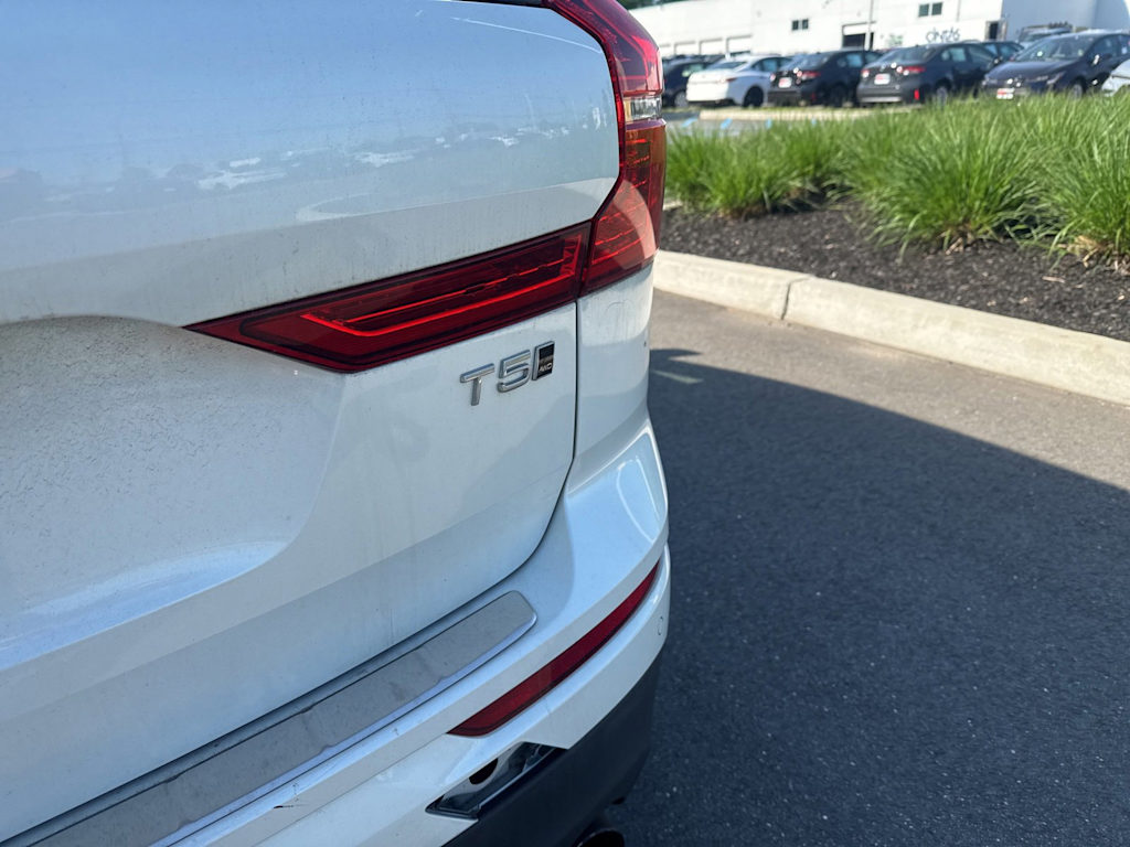 Thumbnail: 2019 Volvo XC60 - 20