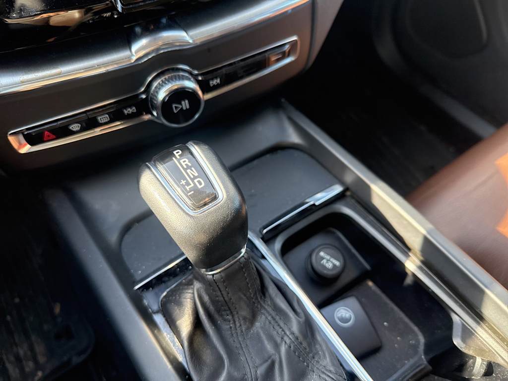 Thumbnail: 2019 Volvo XC60 - 14