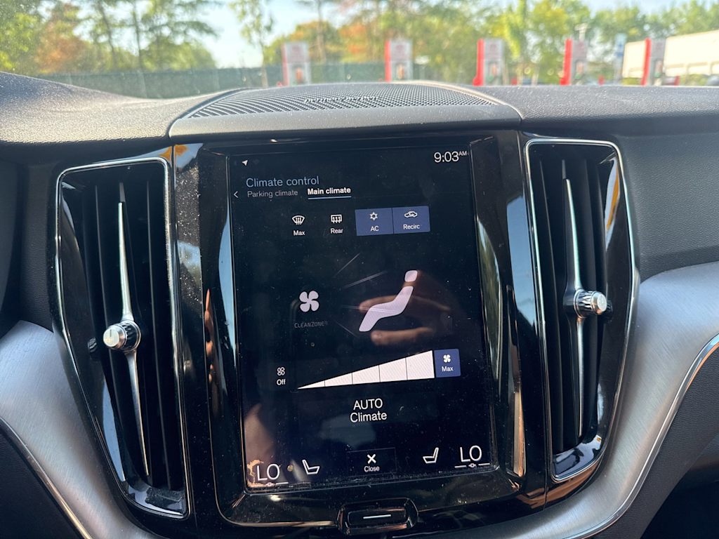 Thumbnail: 2019 Volvo XC60 - 13