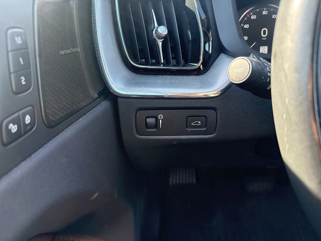 Thumbnail: 2019 Volvo XC60 - 27