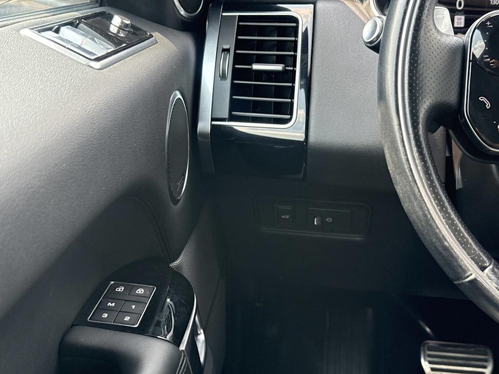 Thumbnail: 2021 Land Rover Range Rover Sport - 24