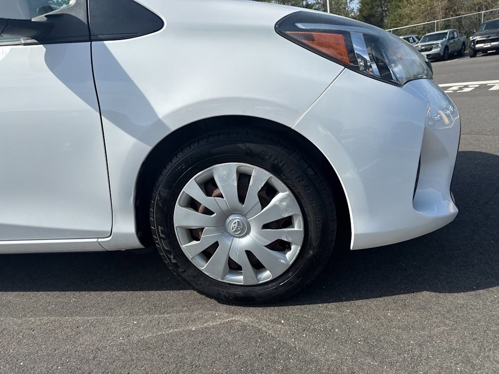 Thumbnail: 2017 Toyota Yaris - 7