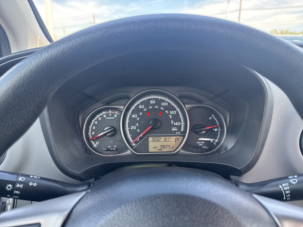 Thumbnail: 2017 Toyota Yaris - 14