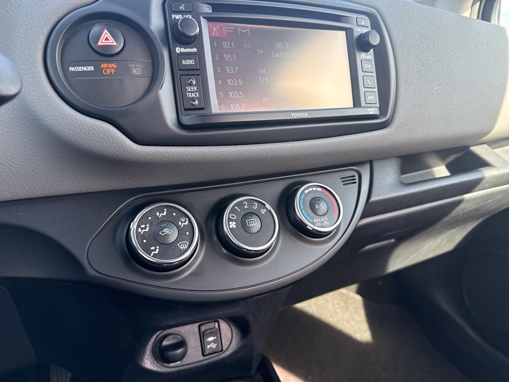 Thumbnail: 2017 Toyota Yaris - 21