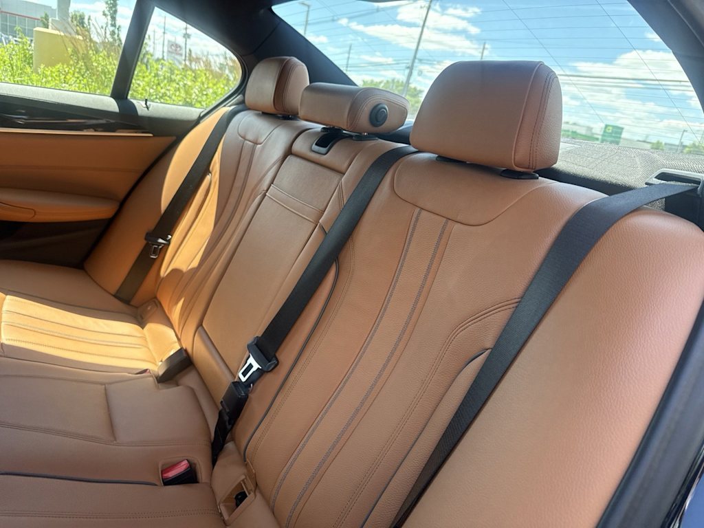 Thumbnail: 2020 BMW 5 Series - 10