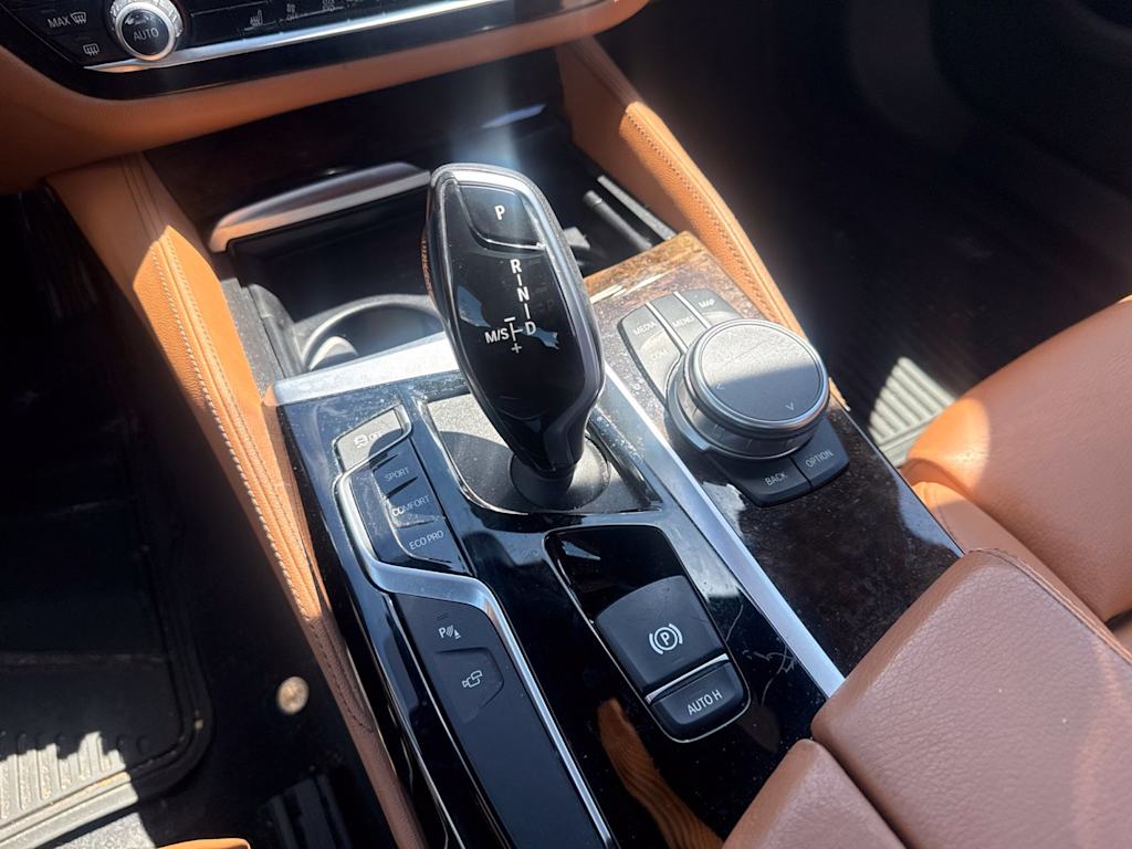 Thumbnail: 2020 BMW 5 Series - 14