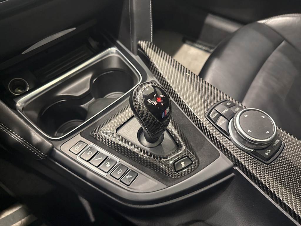 Thumbnail: 2015 BMW M3 - 15