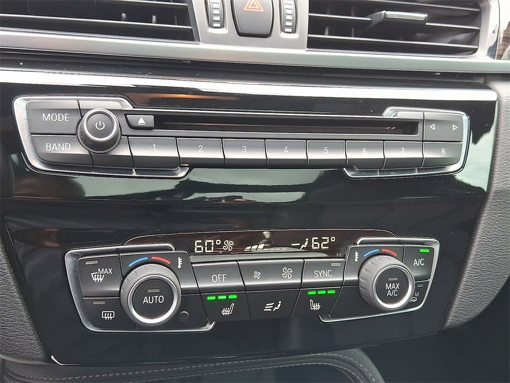 Thumbnail: 2016 BMW X1 - 23