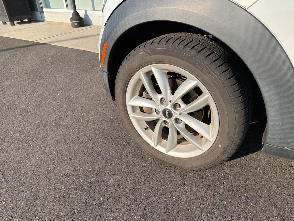 Thumbnail: 2013 MINI Cooper Countryman - 6