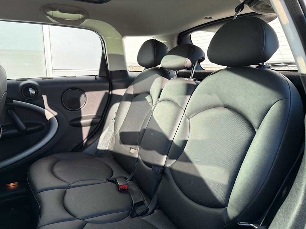 Thumbnail: 2013 MINI Cooper Countryman - 10