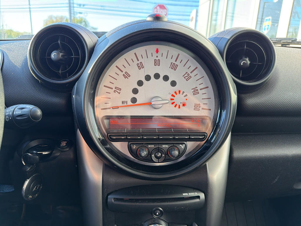Thumbnail: 2013 MINI Cooper Countryman - 12