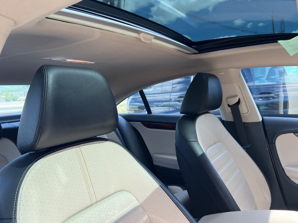 2011 Volkswagen CC Luxury 13