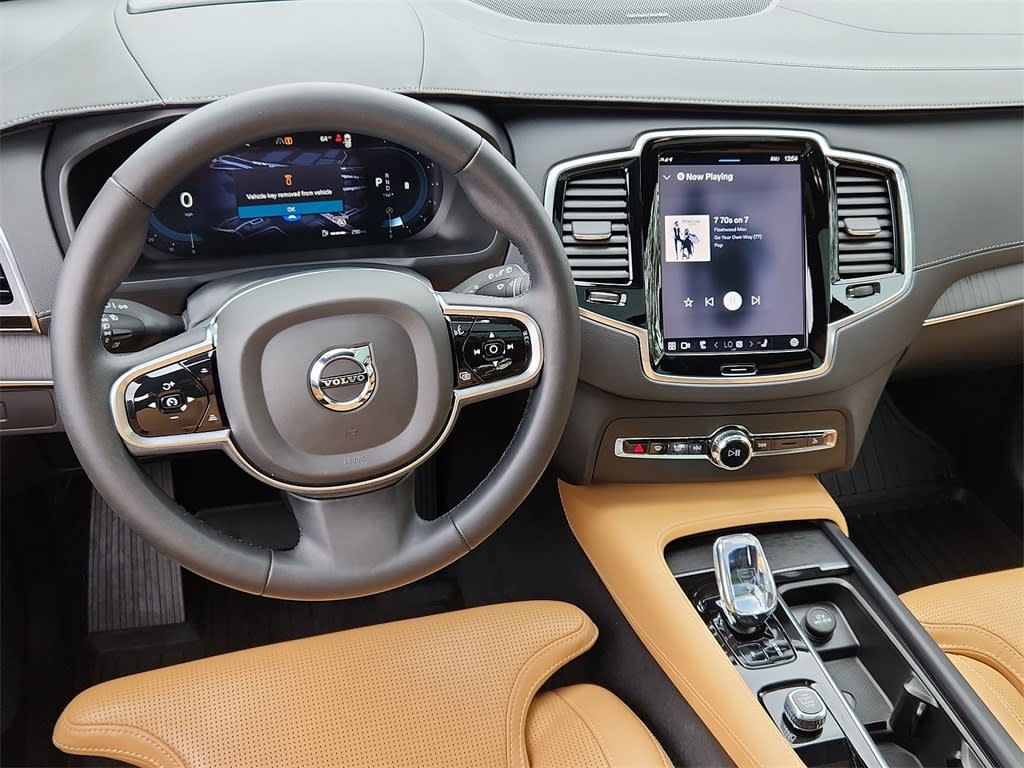 2023 Volvo XC90 B6 Ultimate 2