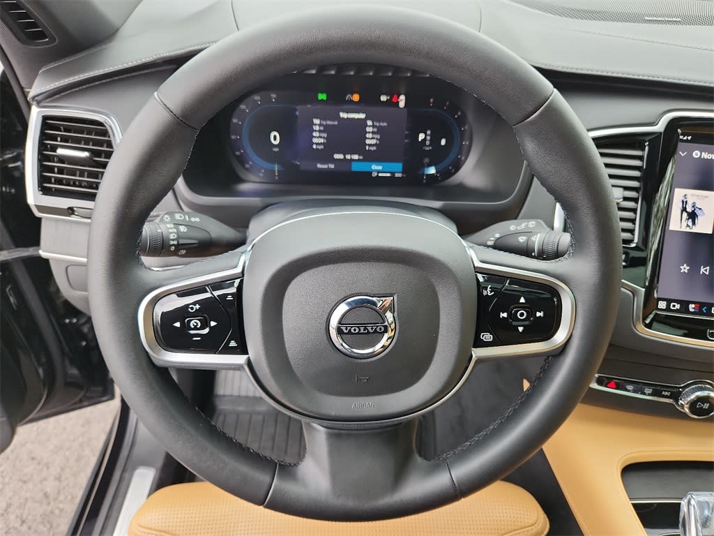 2023 Volvo XC90 B6 Ultimate 9