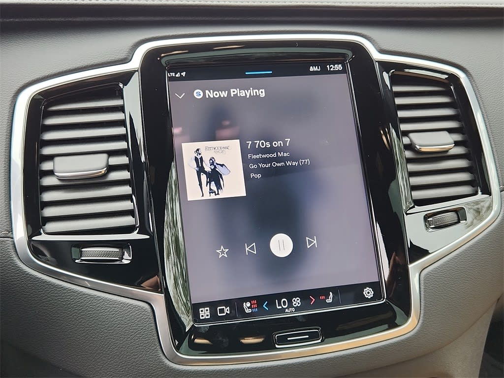 2023 Volvo XC90 B6 Ultimate 22