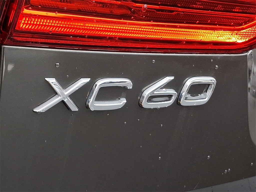 2021 Volvo XC60 T5 Inscription 27