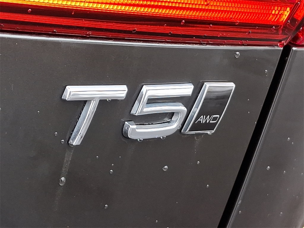 2021 Volvo XC60 T5 Inscription 28