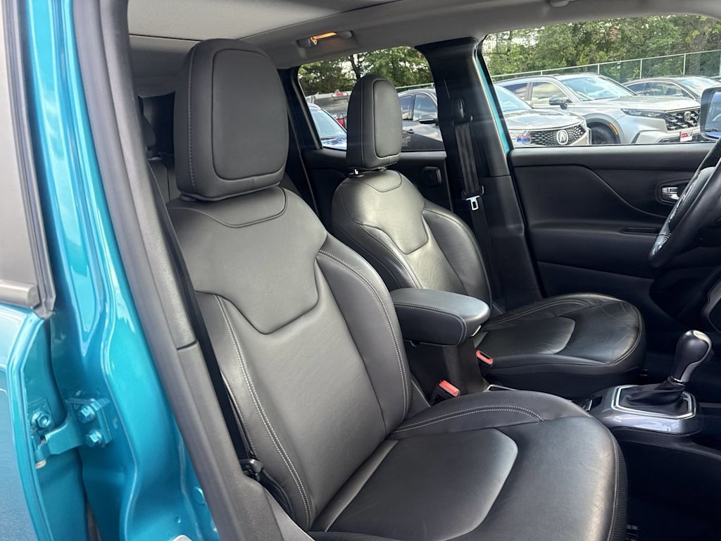 Thumbnail: 2021 Jeep Renegade - 9