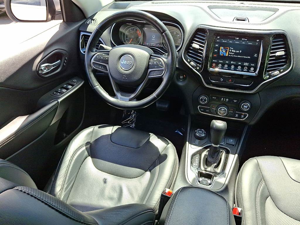 Thumbnail: 2020 Jeep Cherokee - 12