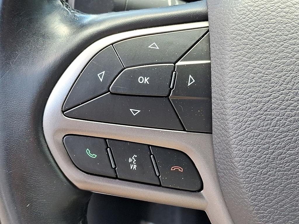 Thumbnail: 2020 Jeep Cherokee - 26