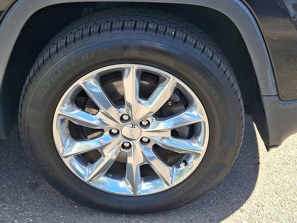 Thumbnail: 2015 Jeep Cherokee - 8