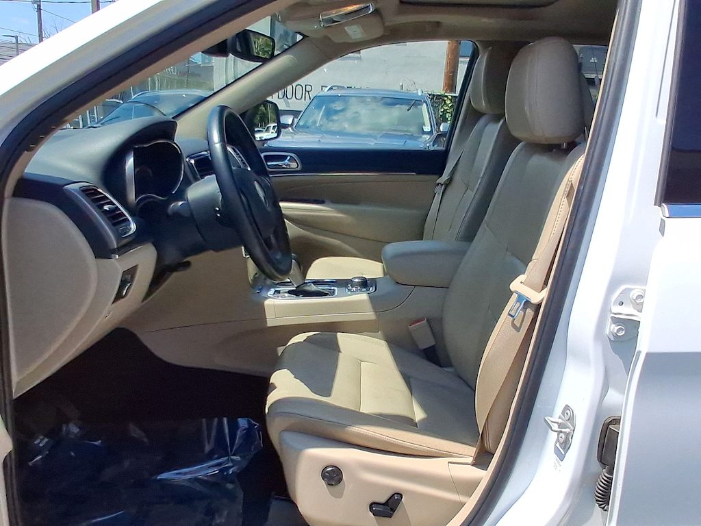 Thumbnail: 2020 Jeep Grand Cherokee - 10
