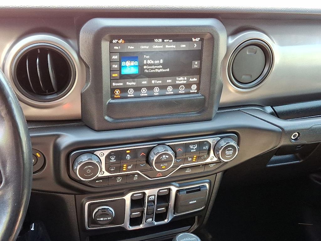 Thumbnail: 2020 Jeep Gladiator - 15