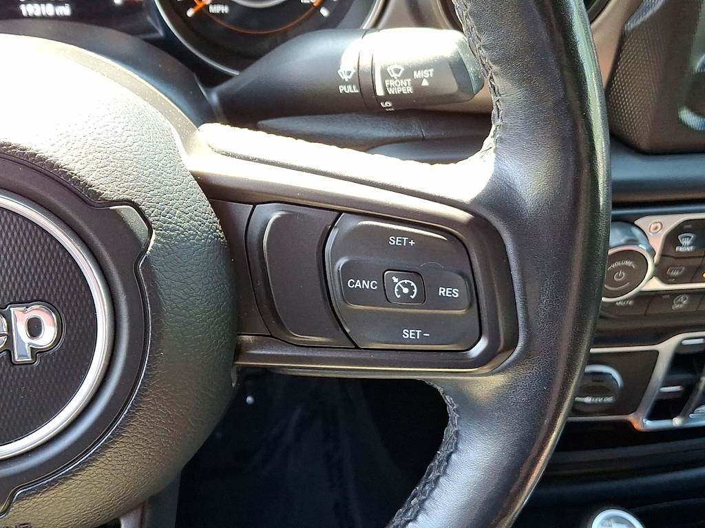 Thumbnail: 2020 Jeep Gladiator - 26