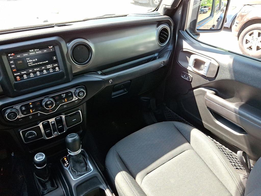 Thumbnail: 2020 Jeep Gladiator - 9
