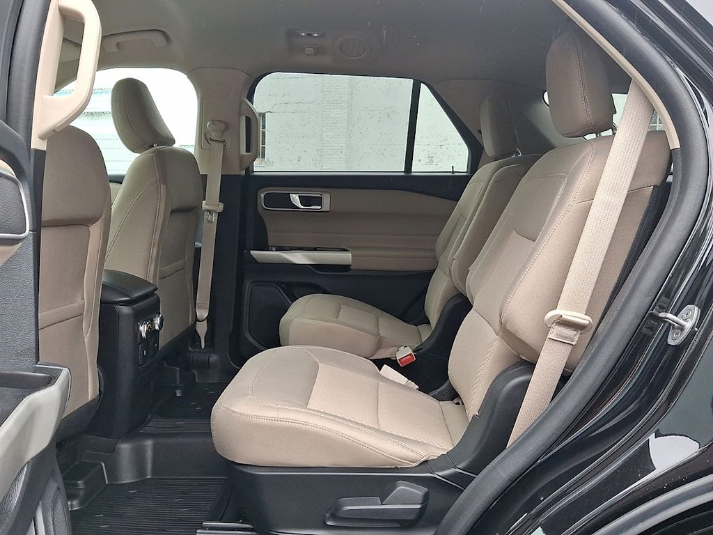 Thumbnail: 2022 Ford Explorer - 28