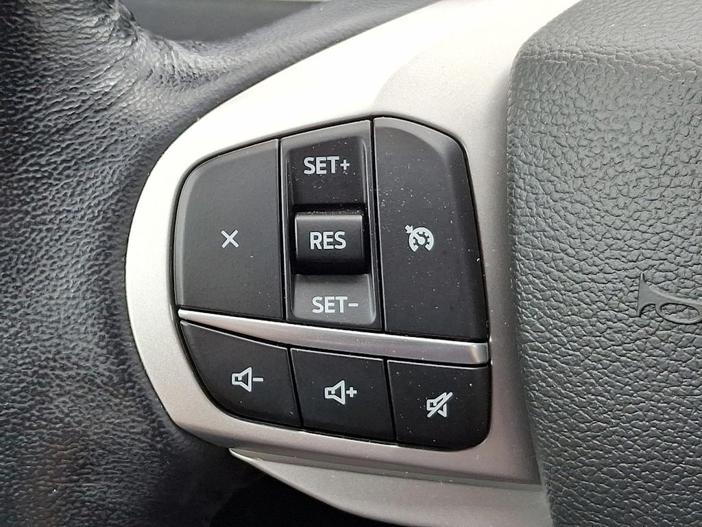 Thumbnail: 2022 Ford Explorer - 25