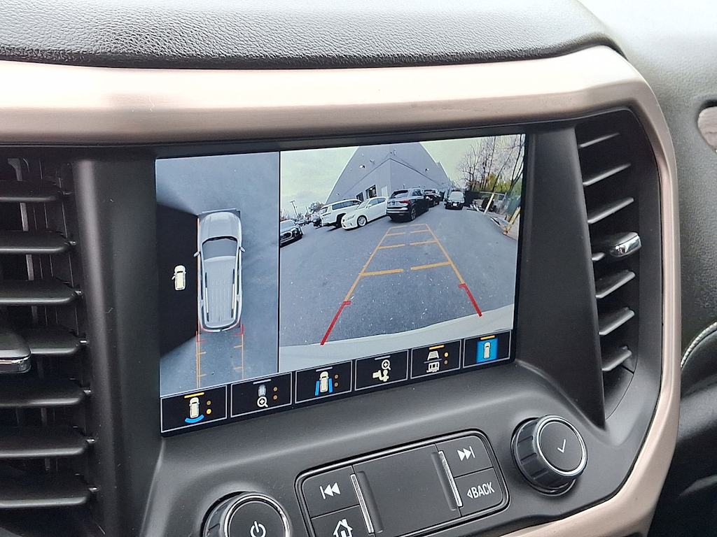 Thumbnail: 2023 GMC Acadia - 21