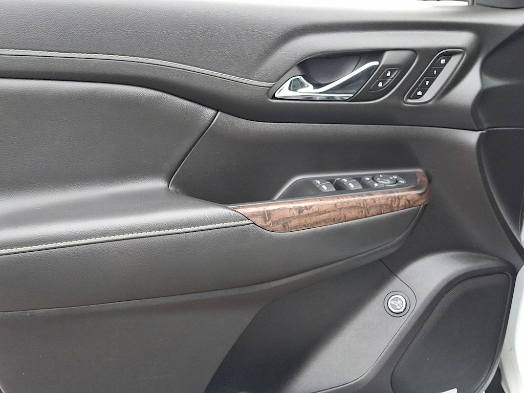 Thumbnail: 2023 GMC Acadia - 19