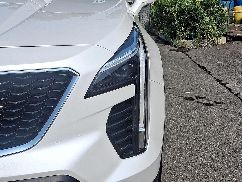 Thumbnail: 2023 Cadillac XT4 - 34