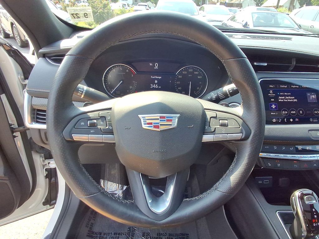 Thumbnail: 2023 Cadillac XT4 - 12