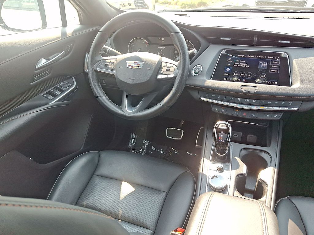 Thumbnail: 2023 Cadillac XT4 - 9