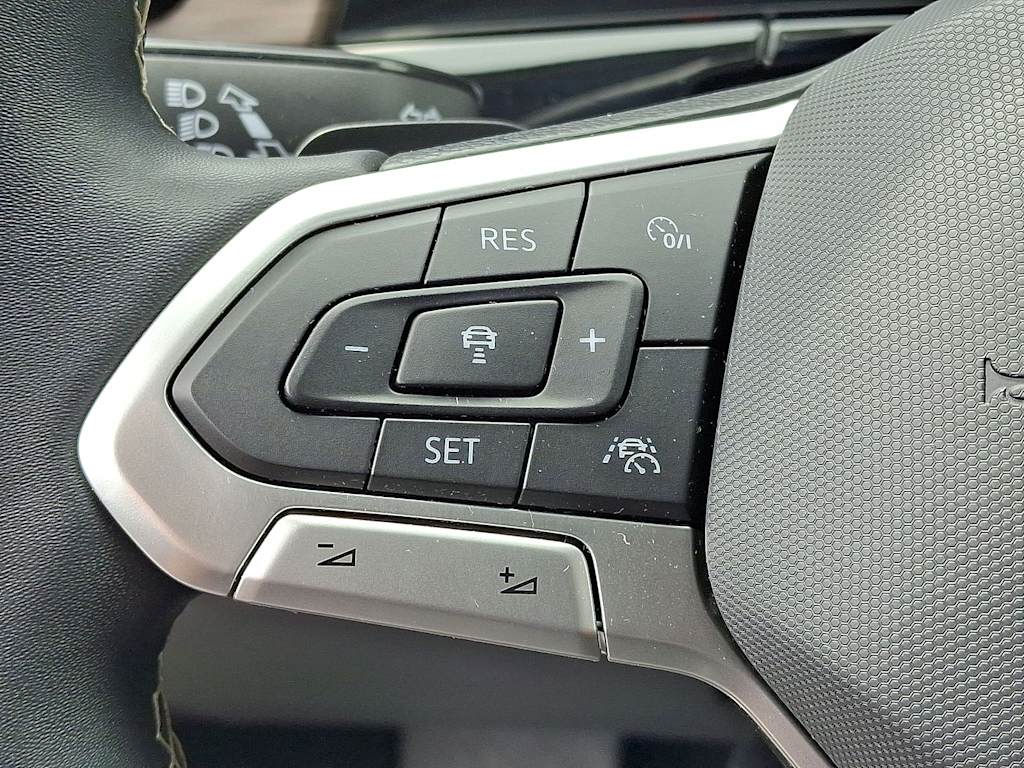 Thumbnail: 2024 Volkswagen Atlas - 27