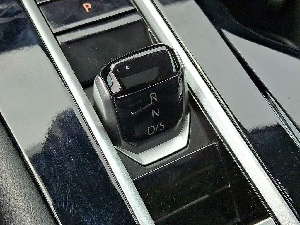Thumbnail: 2024 Volkswagen Atlas - 25