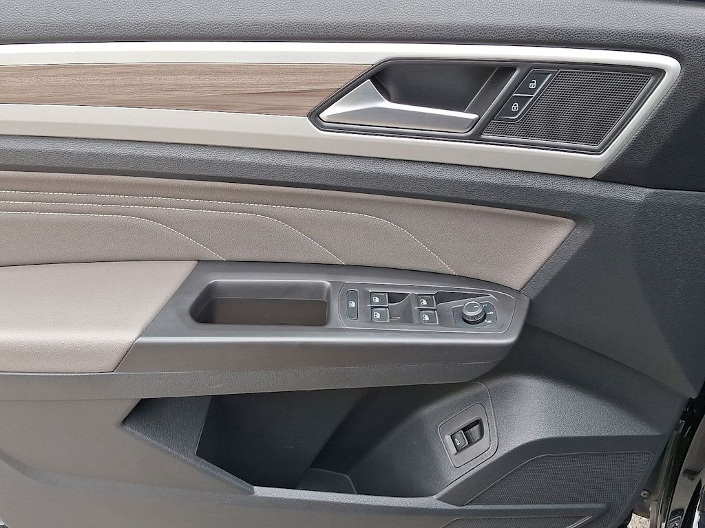 Thumbnail: 2023 Volkswagen Atlas - 23
