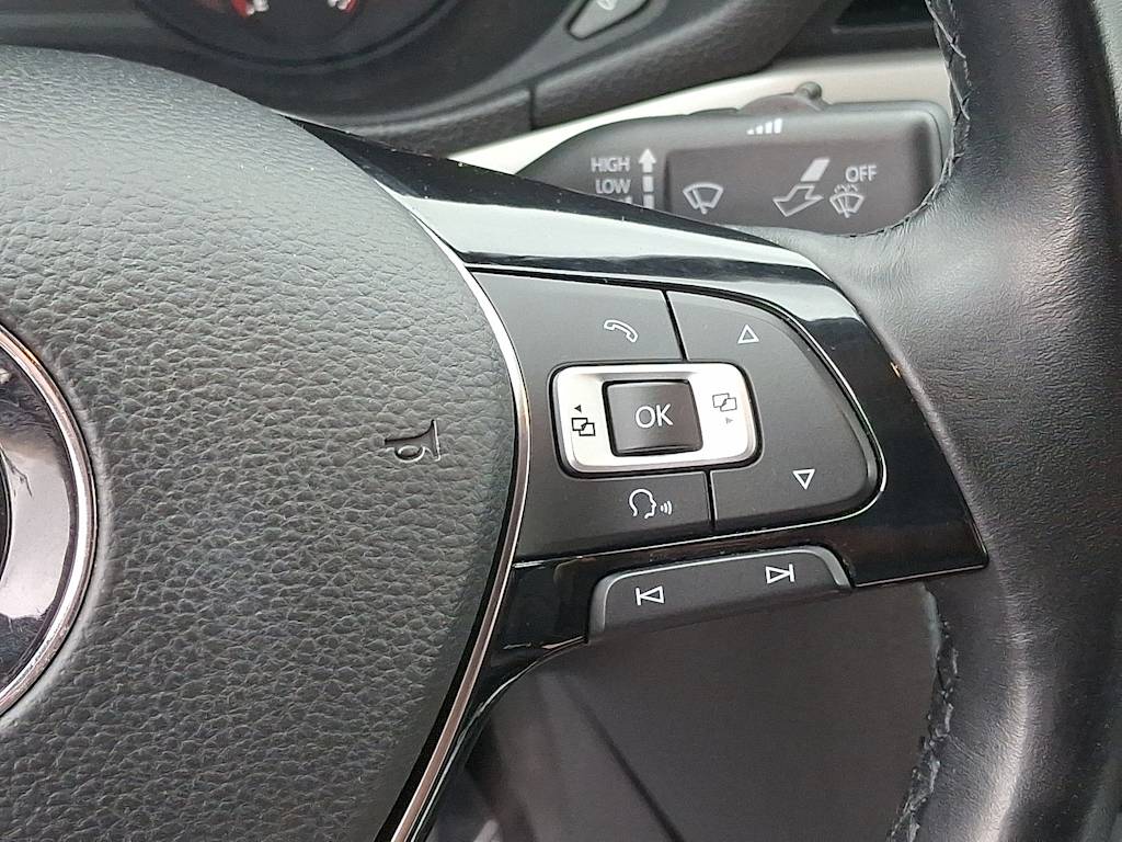 Thumbnail: 2020 Volkswagen Passat - 22