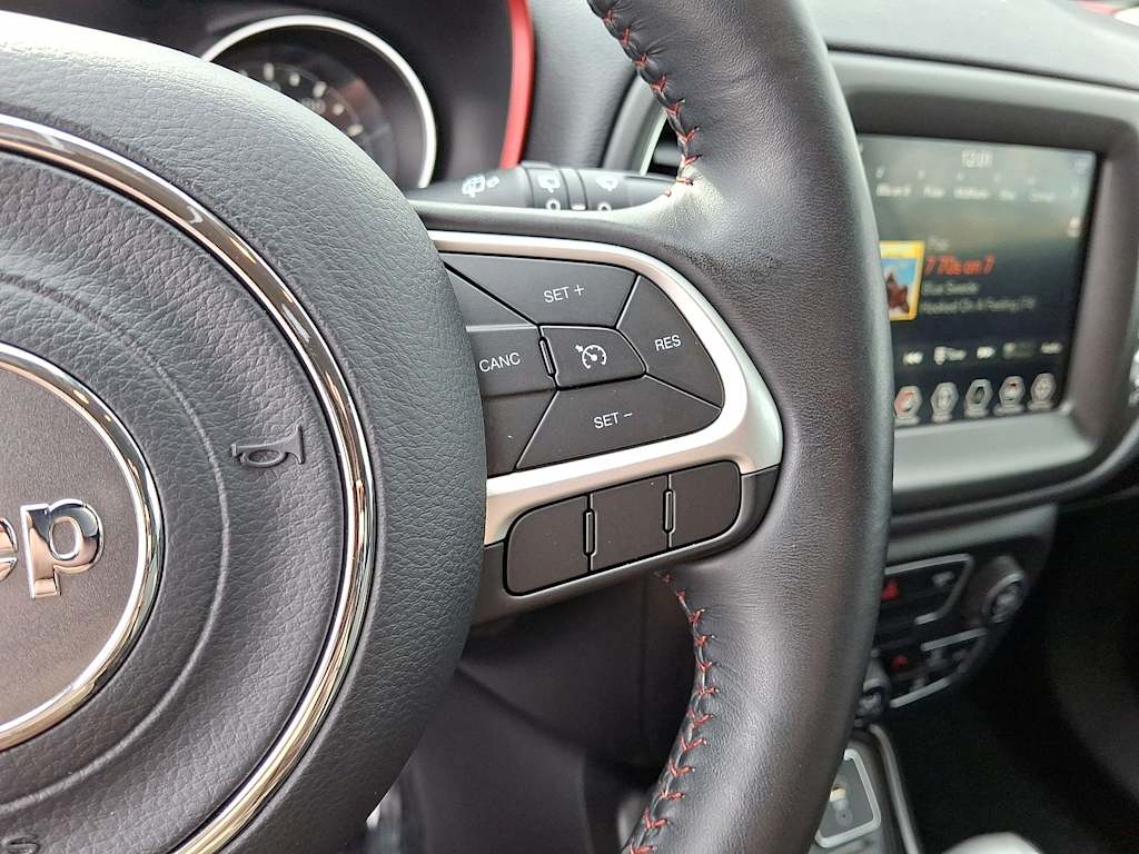 Thumbnail: 2018 Jeep Compass - 22