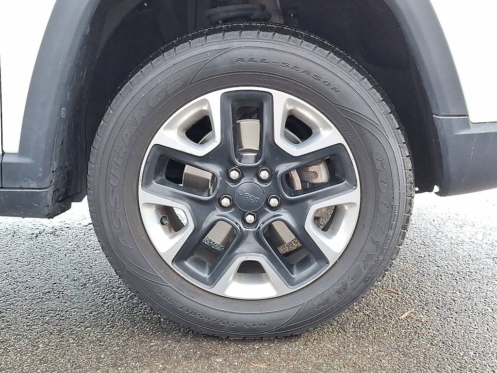 Thumbnail: 2018 Jeep Compass - 8