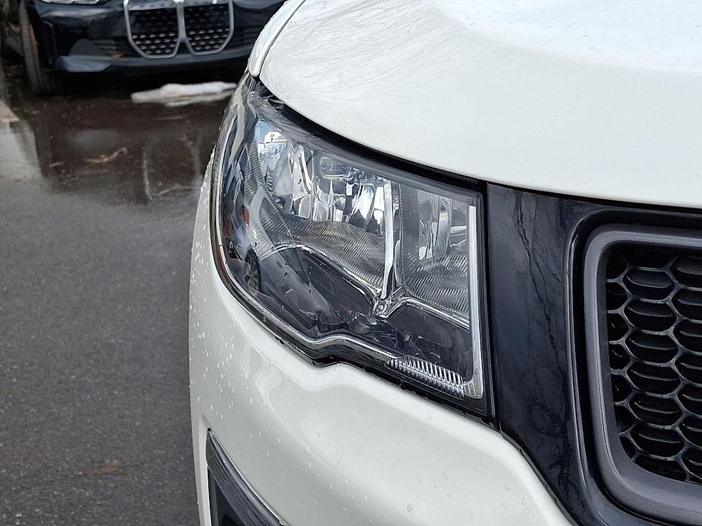 Thumbnail: 2018 Jeep Compass - 28